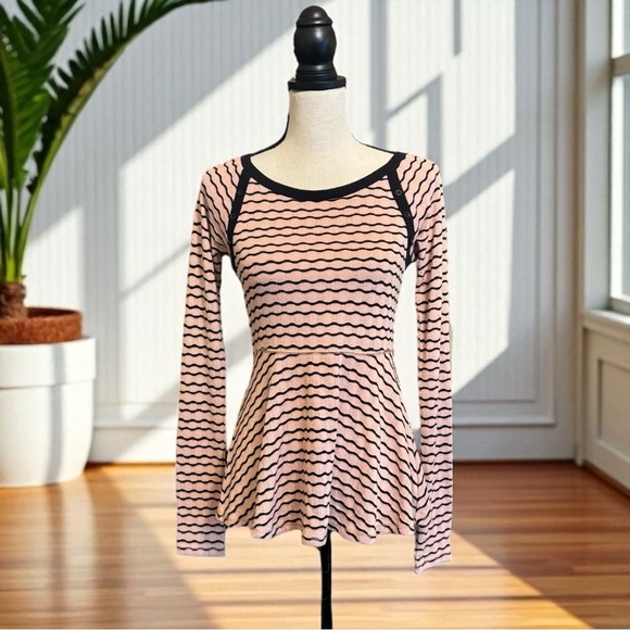 Free People Scalloped Wavy Knit Peplum Top - Blush & Black - Size Small - Picture 2 of 14